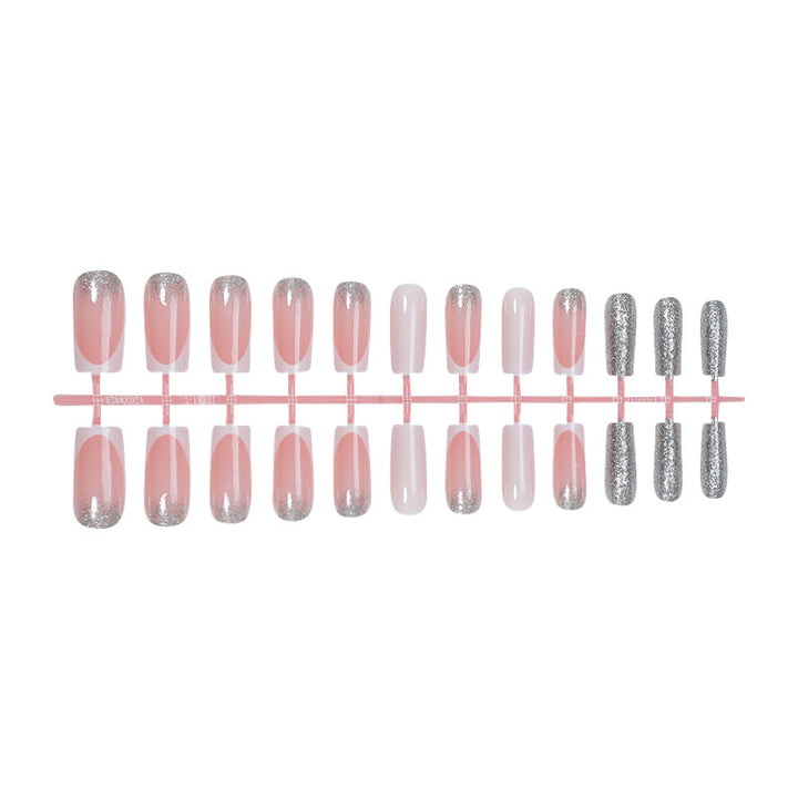 Elegantes Press-On-Nagelset mit glitzernden Spitzen Karnz