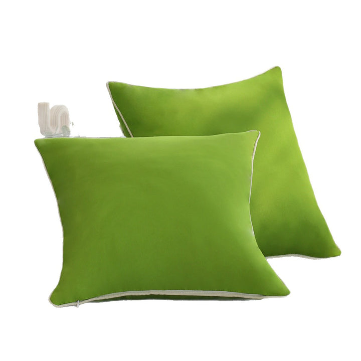 Quadratischer Soft‑Touch Kissenbezug mit kontrastierender Paspel und verdecktem Reißverschluss Karnz