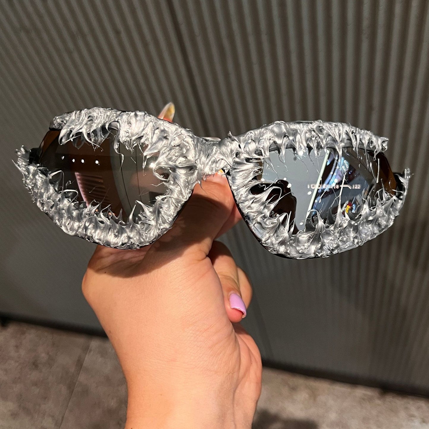 Damen avantgardistische Sonnenbrille Karnz