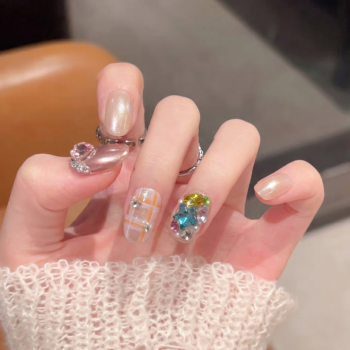 Künstlerisch Thematisiertes Nail Art Set Karnz