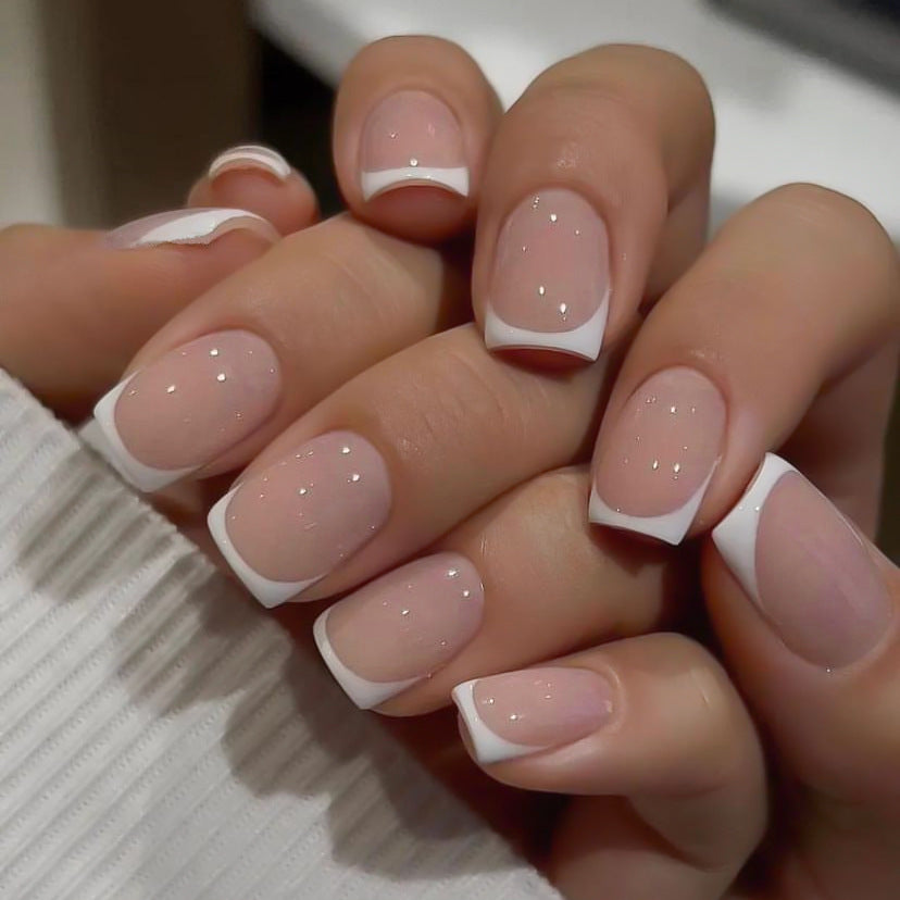 Elegantes französisches Tipp-Press-On-Nagelset Karnz 1787225130