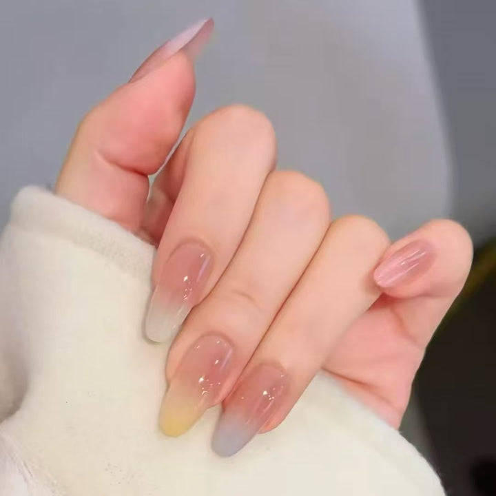 Dekorative Nagelkunst Karnz
