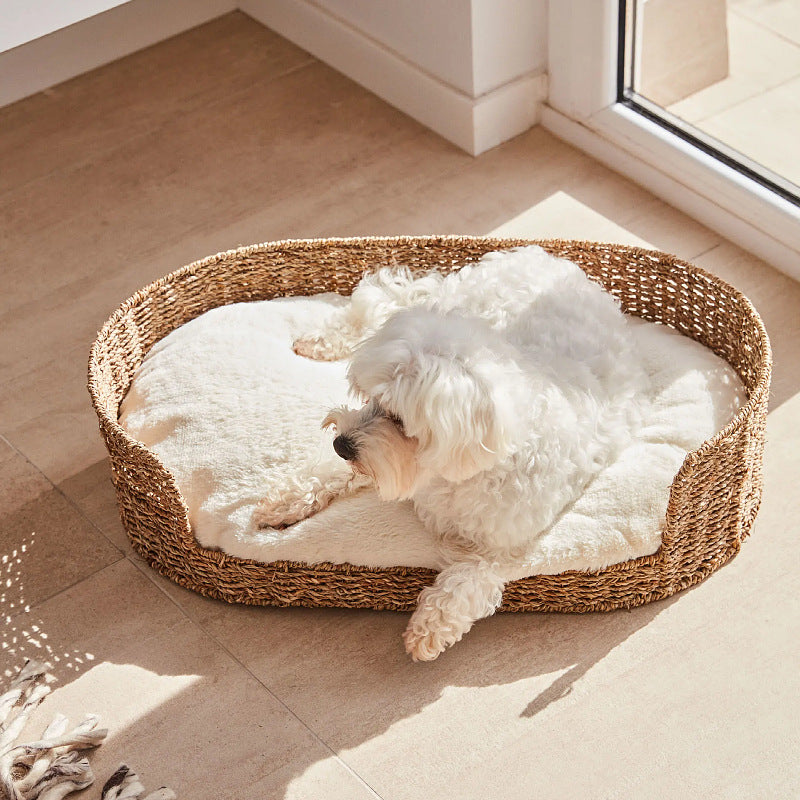 Gemütlicher und stilvoller Hundebett aus geflochtenem Material Karnz