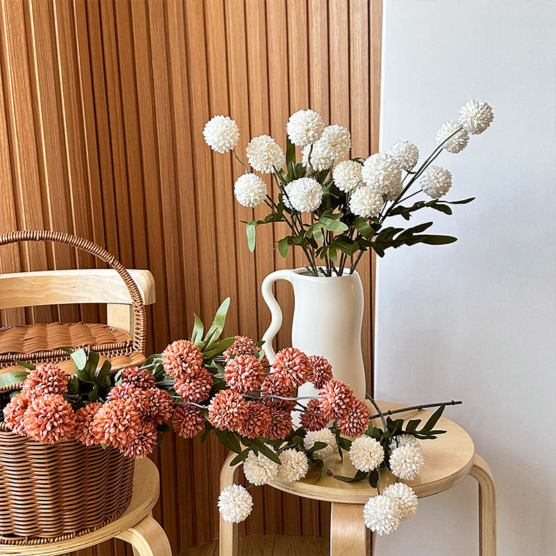 Dekorativer Künstlicher Blumenstrauß mit Detailreichem Designs Karnz