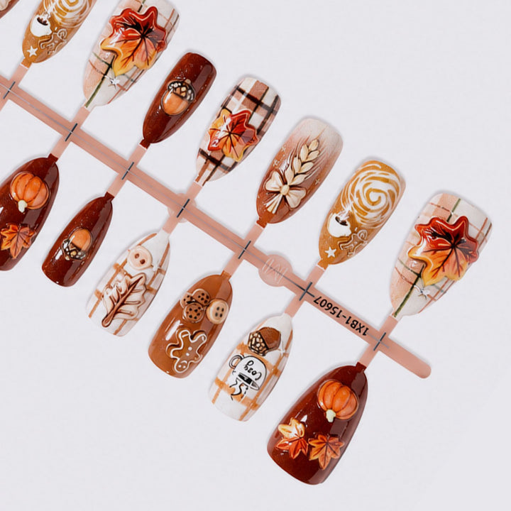 Kreatives Kunstnagelset mit herbstlichen Motiven Karnz