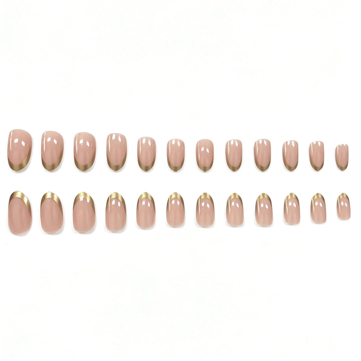 Elegante Metallic French Tip Nagelverzierung Karnz