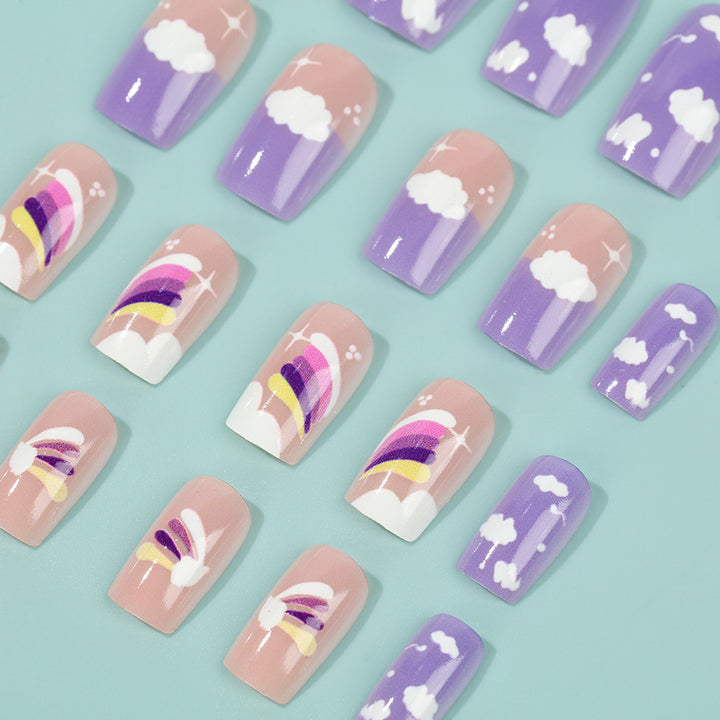 Kreatives Nail Art Set mit bunten Regenbogen- und Wolkenmotiven Karnz