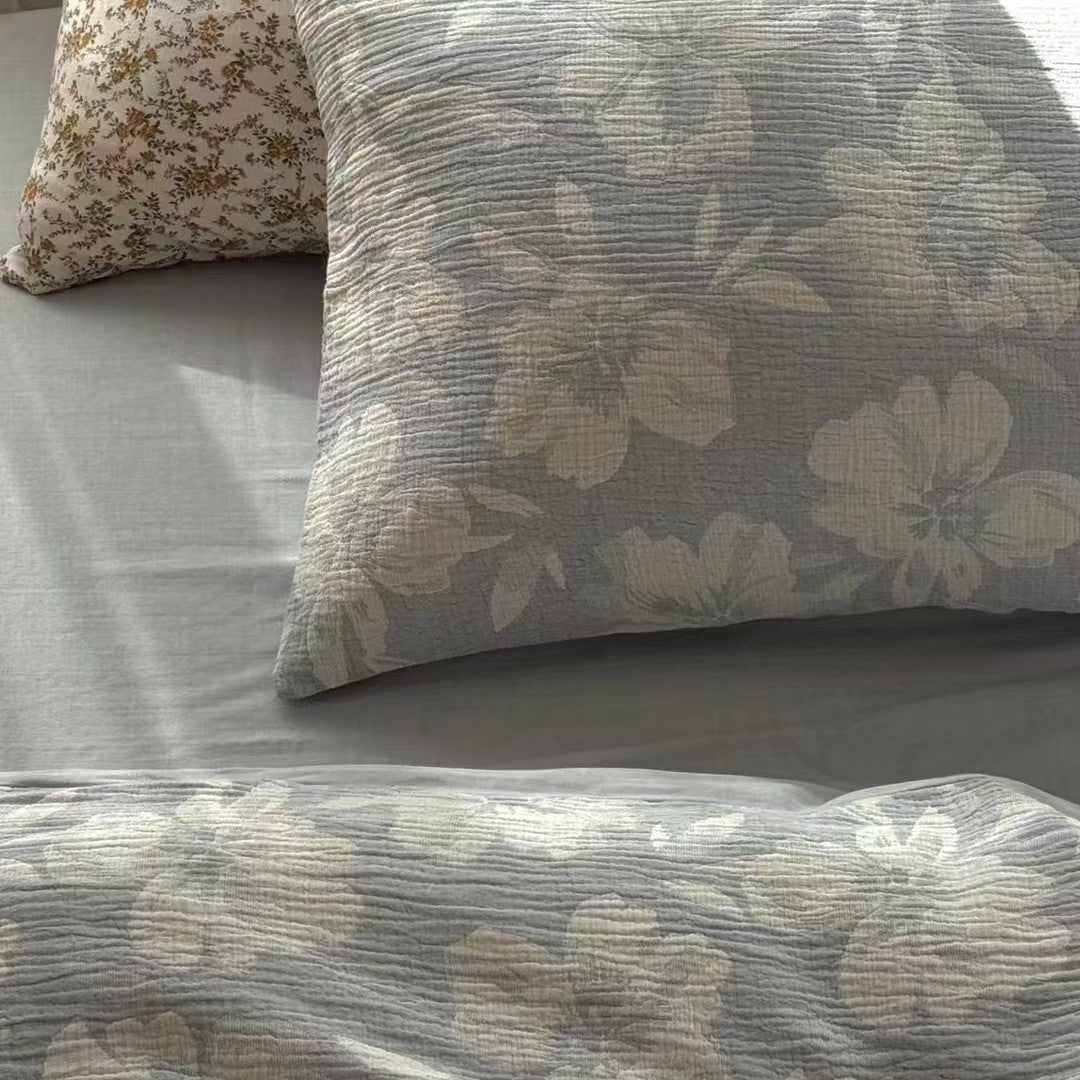 Luxuriöses Baumwoll-Bettwäsche-Set mit gestepptem Blumenmuster