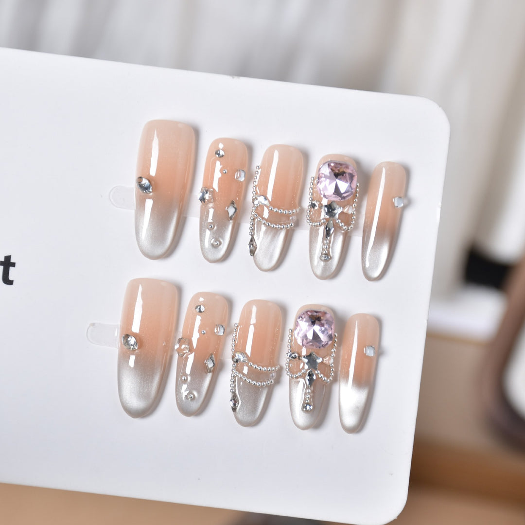 Luxus mit Rhinestones verzierten Nagelkunstverlängerungen Karnz