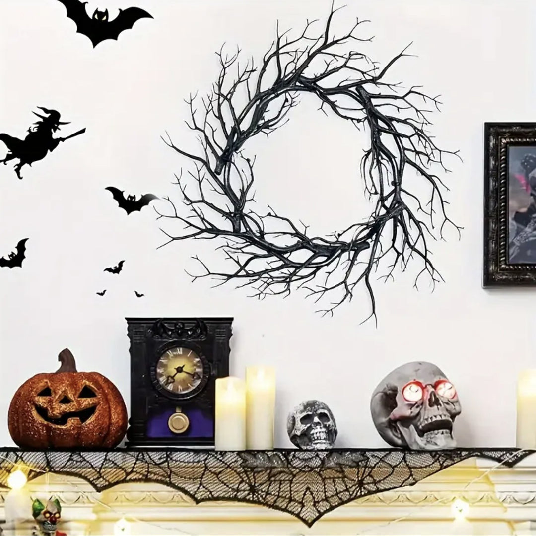 Halloween-Dekokranz aus künstlichen Zweigen mit natürlicher Astoptik