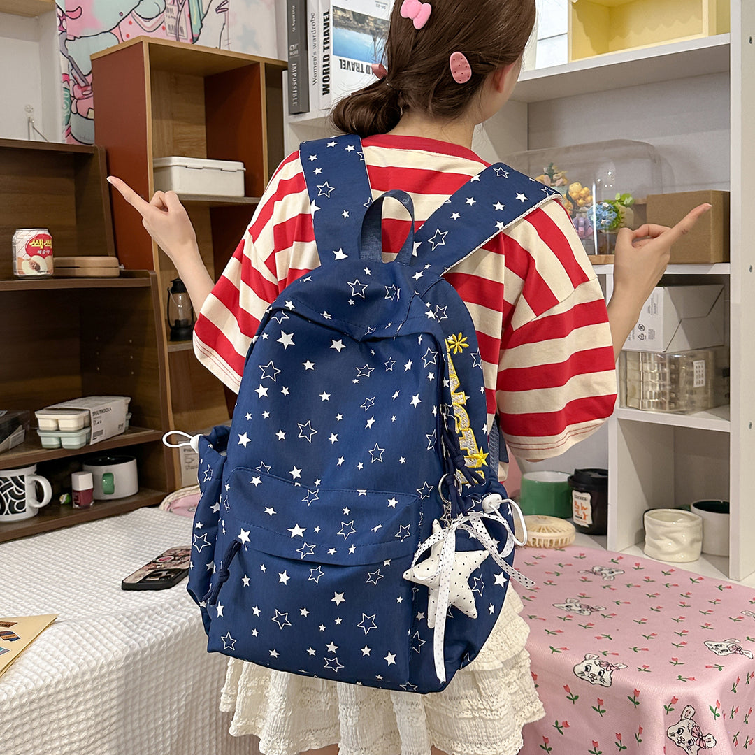 Stylische sternenverzierte Rucksack Karnz