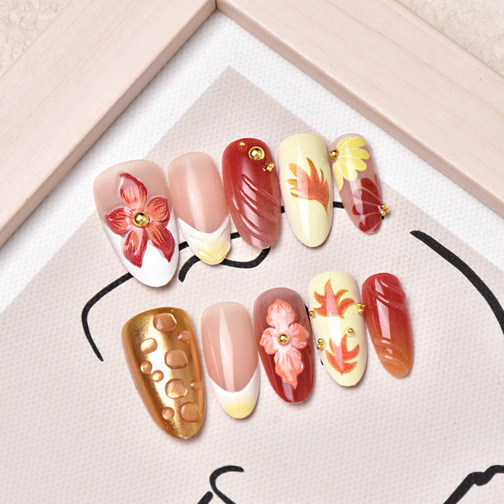 Künstlerische Floral Press-On Nail Kollektion