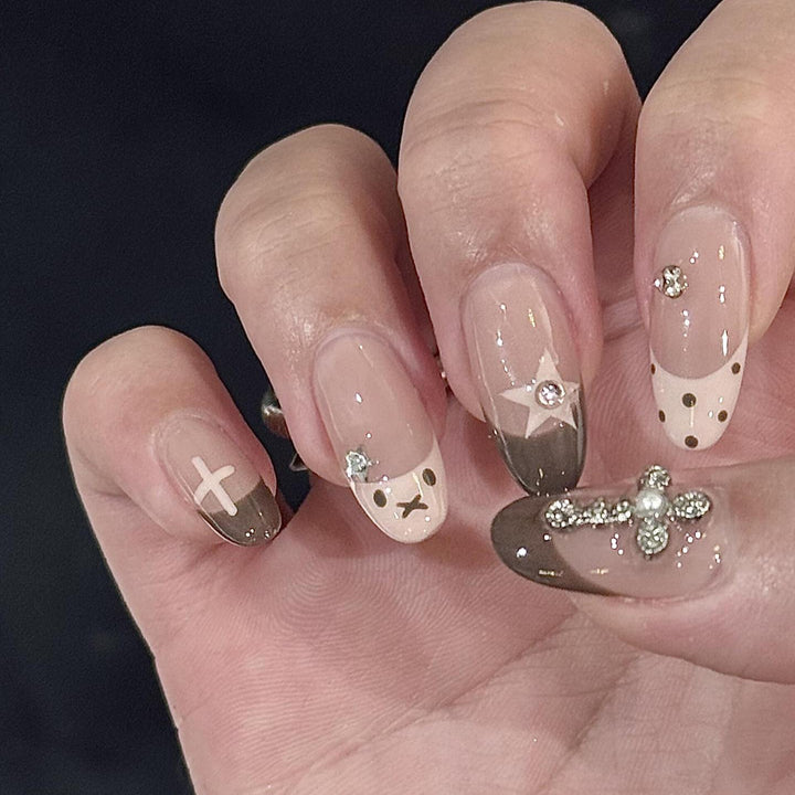 Kunstnagelset Karnz