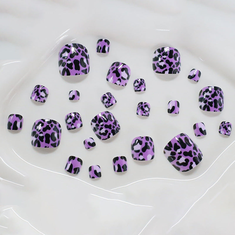 Stylische Leopardenmuster Nagelwickel Karnz