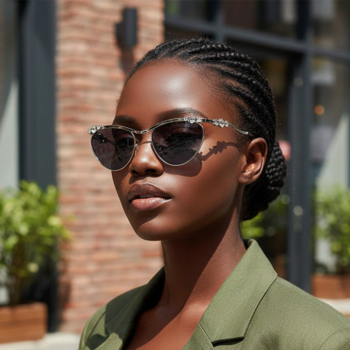 Damen Designer-Sonnenbrille mit funkelnden Details Karnz