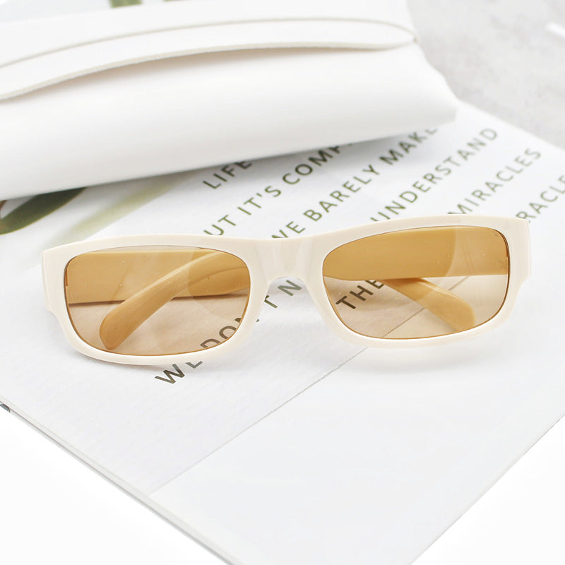 Damen modische Sonnenbrille im stylischen Rechteckdesign Karnz