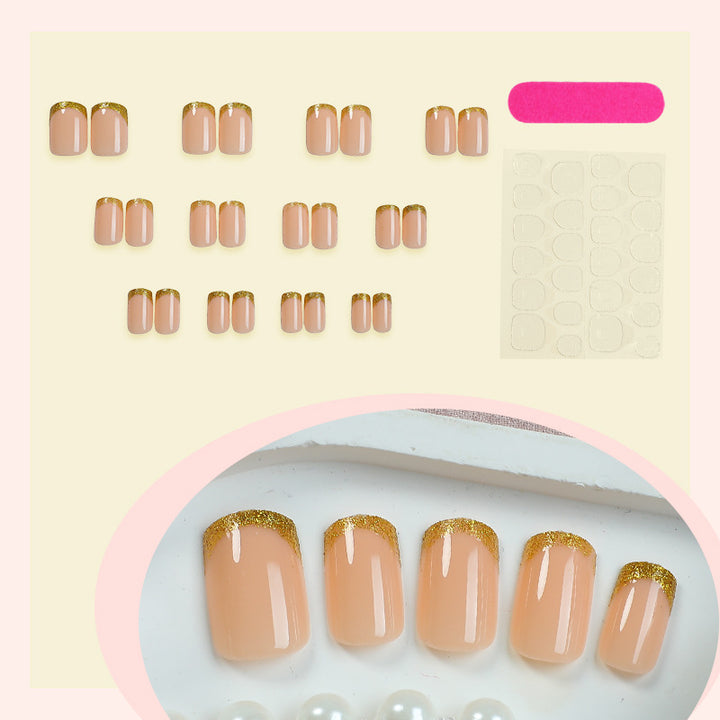 Elegante Press-On Nagelkollektion mit goldenen Akzentdetails Karnz