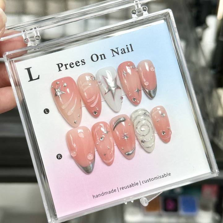 Künstlerisches Press-On-Nagelset mit anpassbarem Design