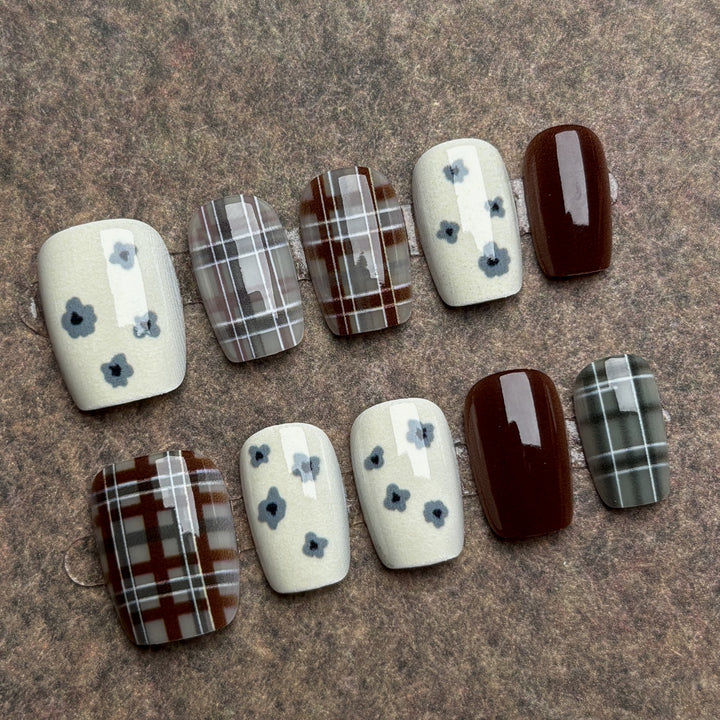 Dekorativer Press-On Nagelset 1790745746