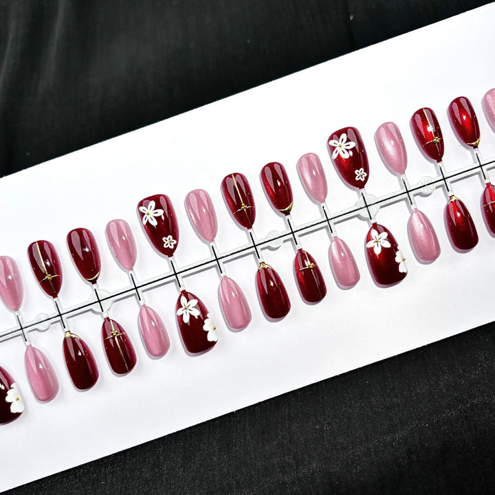 Elegante Polka Dot und Spitzen Press-On Nagel Set