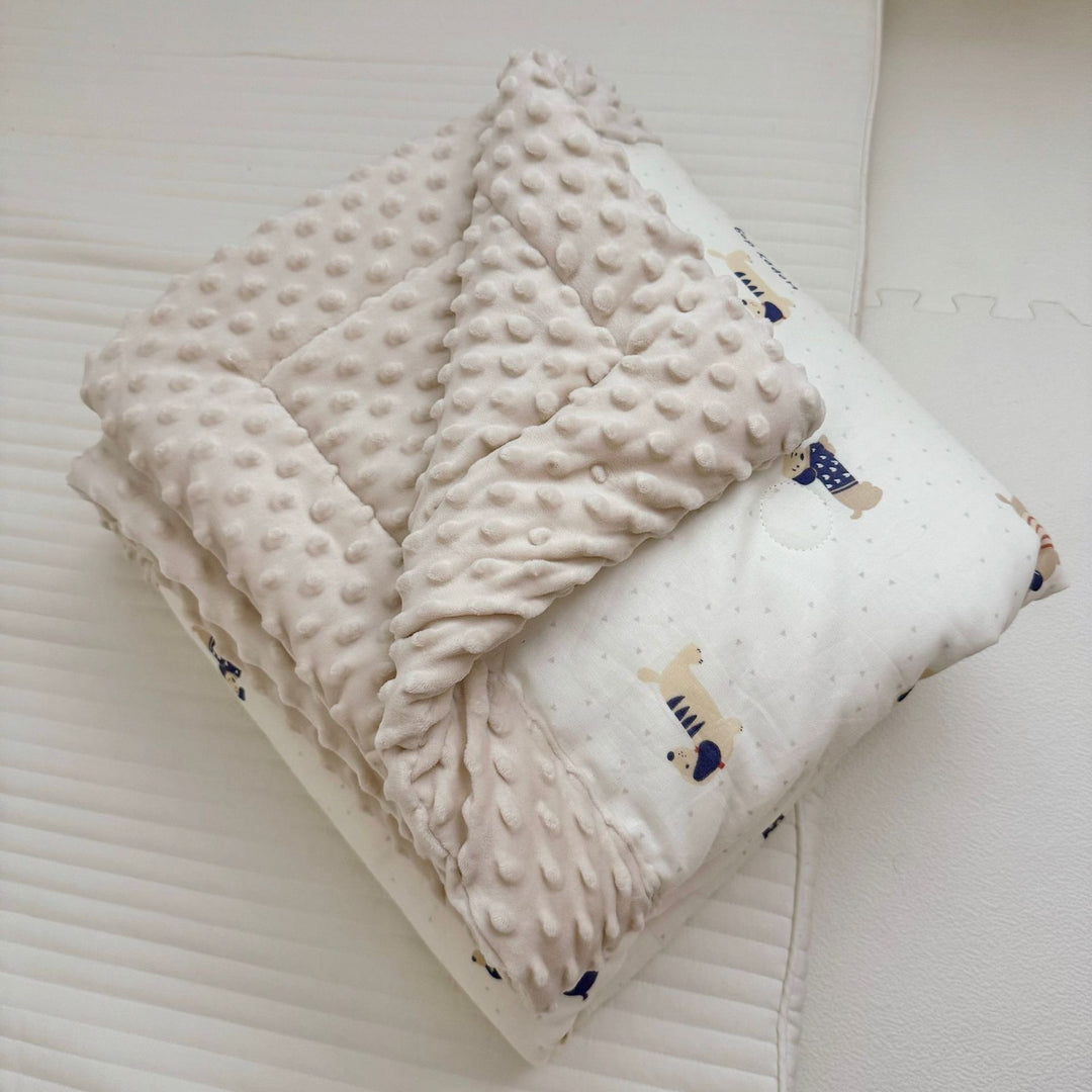 Wendbare Minky Dot Plüsch Babydecke