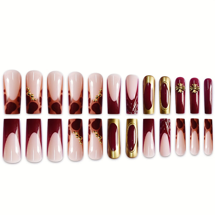 Glamouröse Acryl-Nagelkunst Karnz