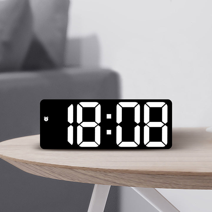 Digitaler LED-Wecker mit großem Display und bunten Ziffern Karnz