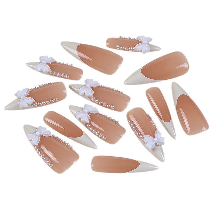 Elegante Nagelkunst Karnz