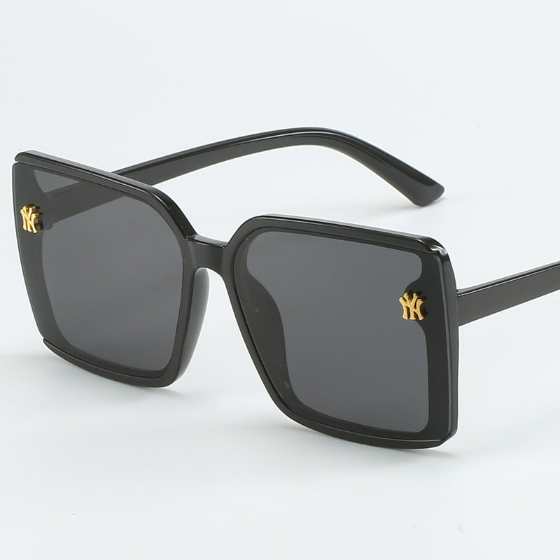 Damen Oversized-Sonnenbrille mit eleganten Gläsern Karnz