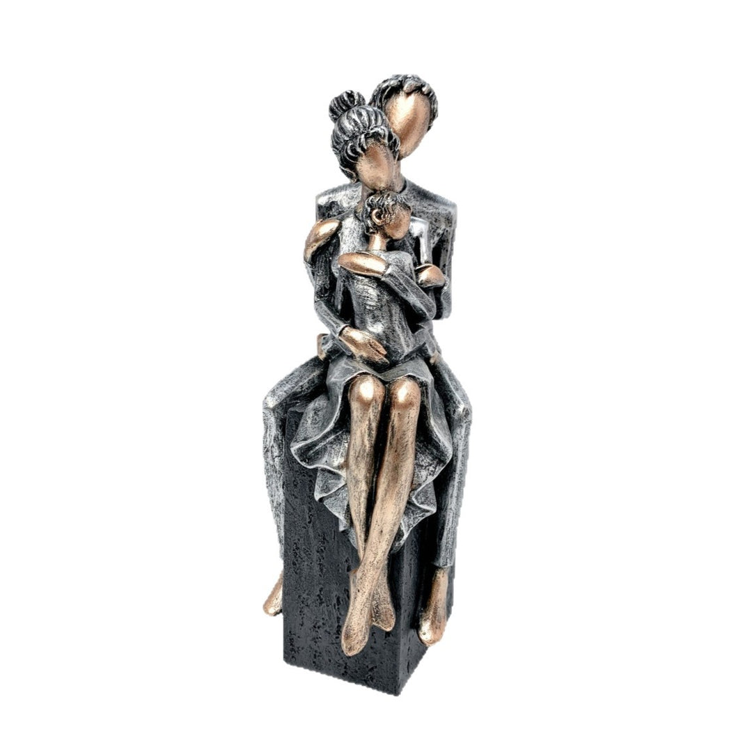 Elegante Skulptur eines romantischen Paares Karnz