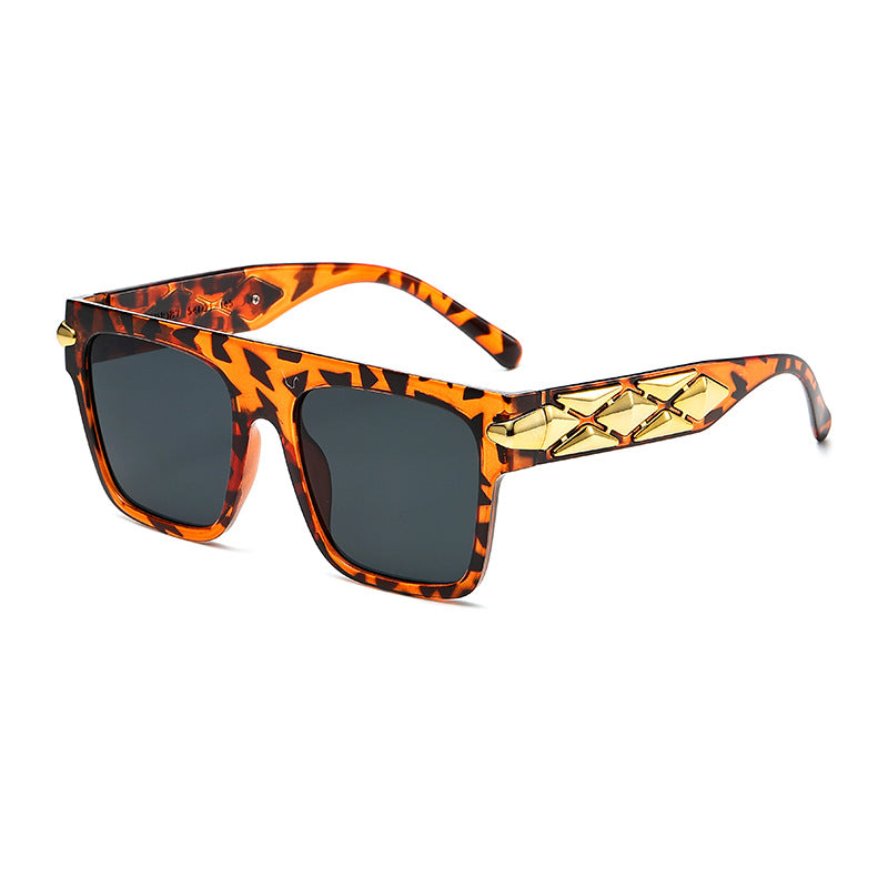 Damen elegante Designer-Sonnenbrille mit luxuriösen Rahmenakzenten Karnz