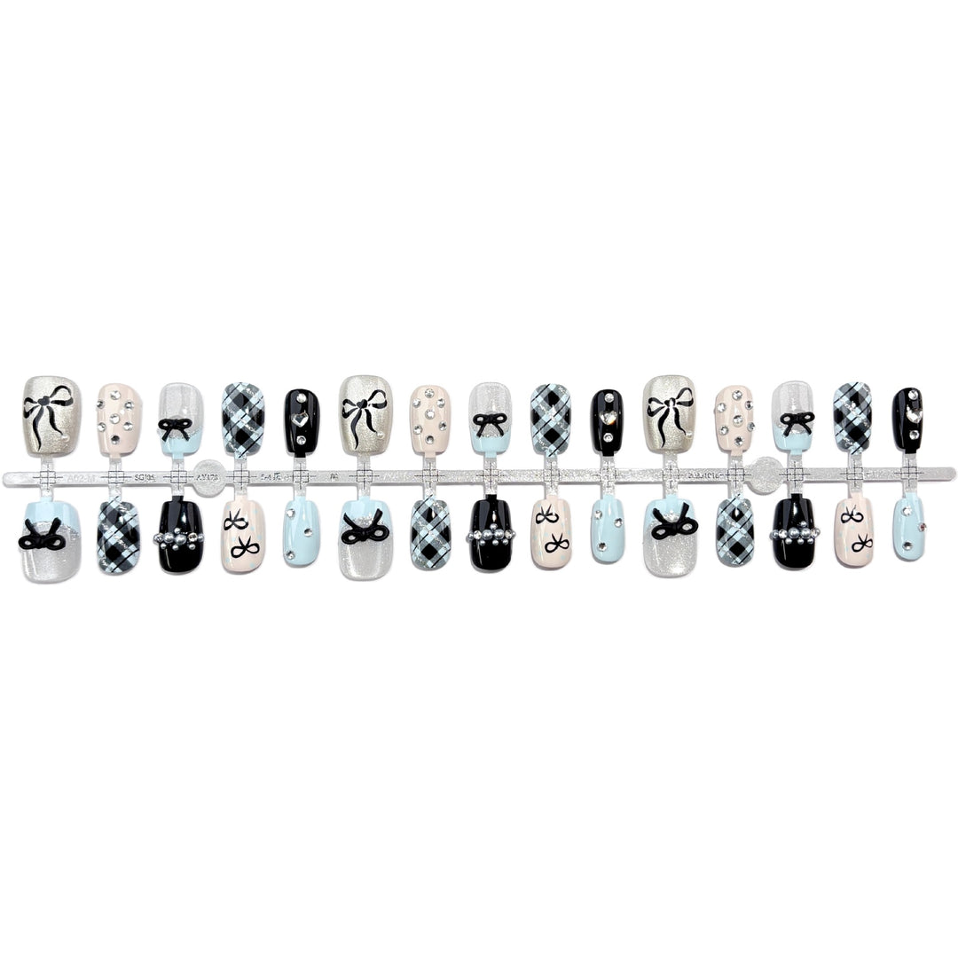 Stylisches und dekoratives Press-On-Nagelset