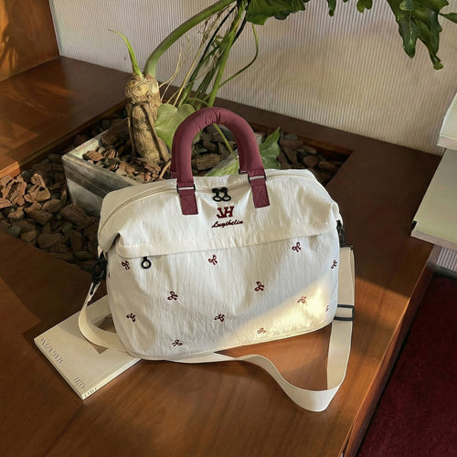 Bestickte Reise-Holdall Karnz