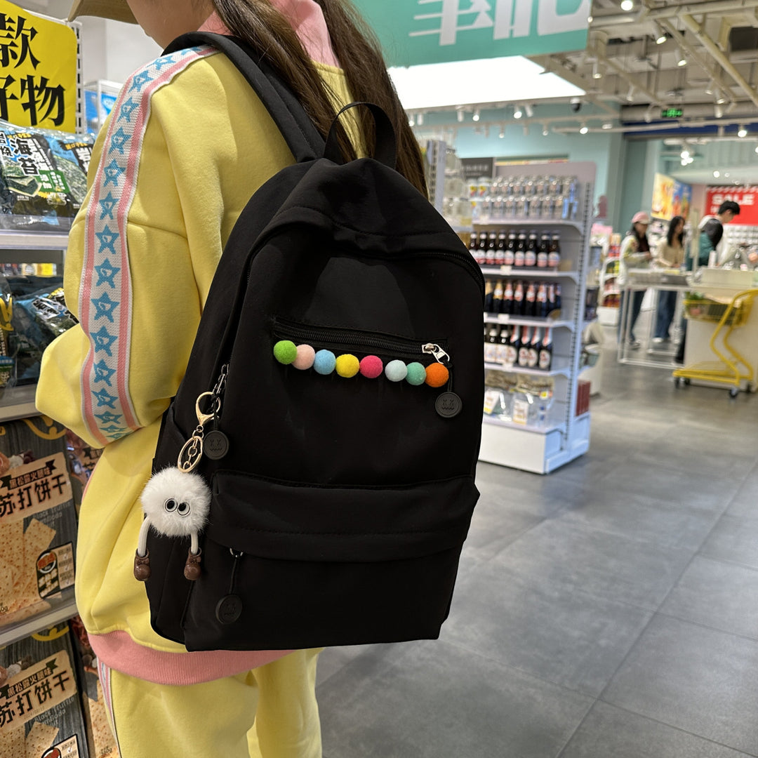 Praktischer Rucksack mit Farbenfrohen Applikationen Karnz