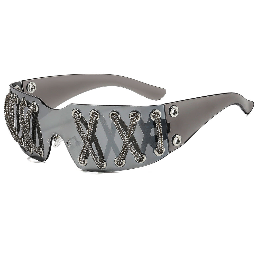 Damen futuristische Design-Sonnenbrille mit einzigartigem Dekor Karnz