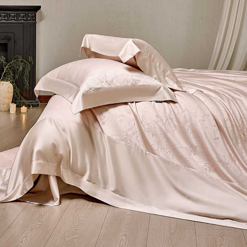Seidiger Jacquard-Satin Bettbezug und Kissenbezug Set mit subtilem floralem Reliefgewebe