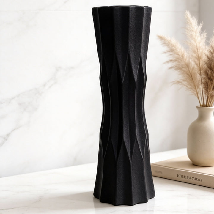 Moderne geometrische Vase Karnz