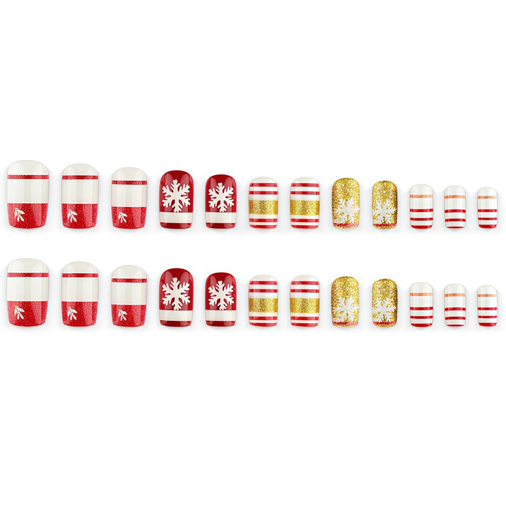 Weihnachts-Kunstnägel mit Festlichem Glitzer-Design Karnz
