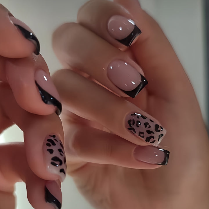 Elegante Stiletto Press-On Nagelset Karnz