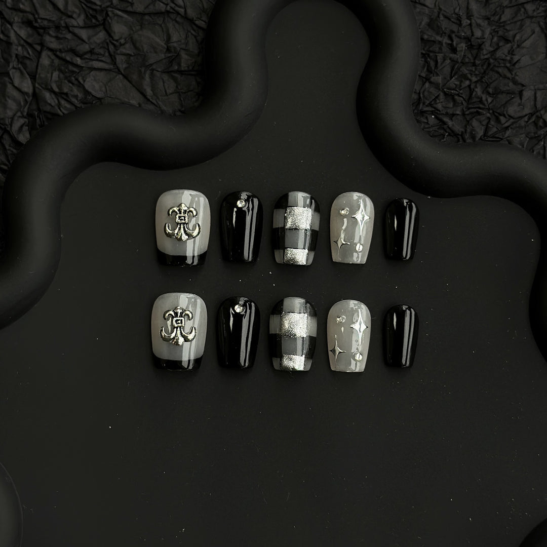 Schickes Dekoratives Press-On Nail Set