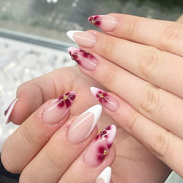 Elegante Florale Press-On Fingernageltips Karnz