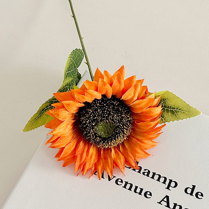Dekorative Sonnenblumenarrangement