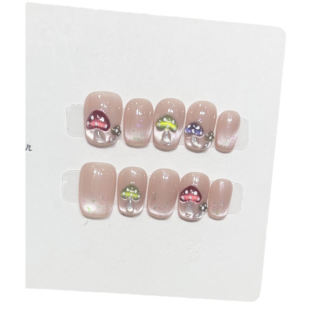 Künstlerisches Press-On Nagelset mit verspielten Pilzdesigns Karnz