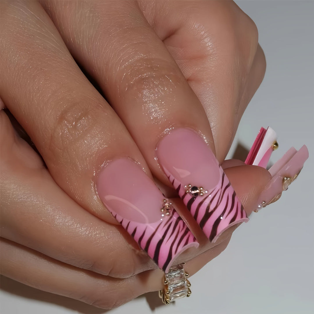Künstlerische Blumen Acryl Nail Art Karnz