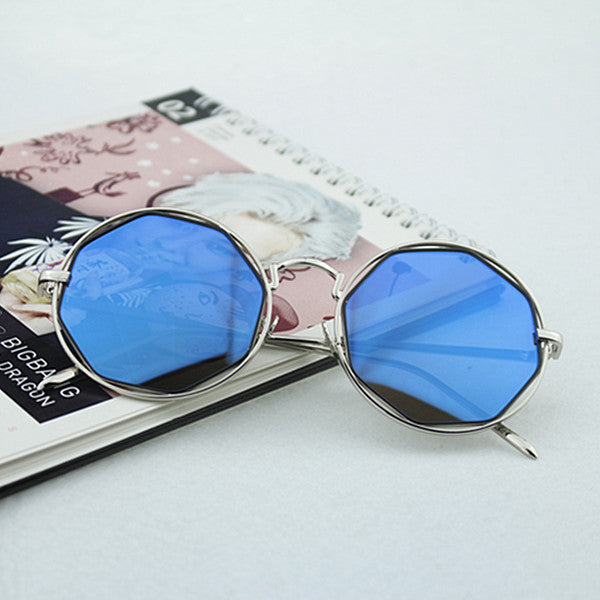 Damen Modische Achtkant-Sonnenbrille mit verspiegelten Gläsern Karnz