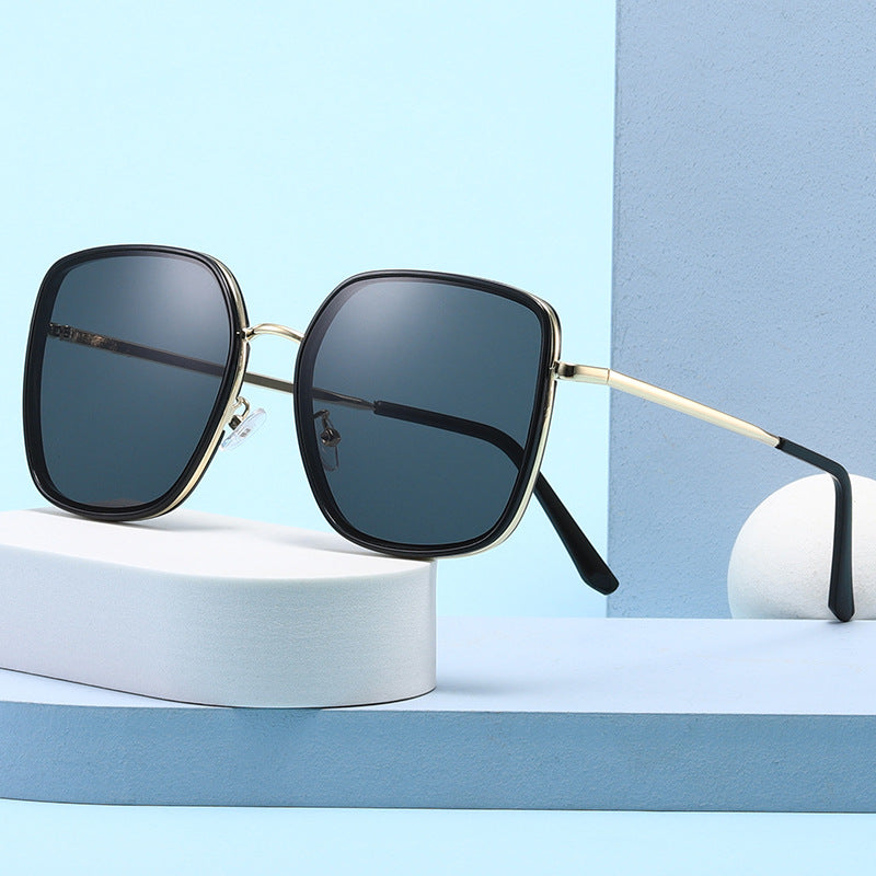 Damen quadratische Sonnenbrille mit luxuriösem Metallrahmen und UV-Schutz Karnz