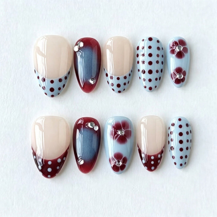 Kunstvolles Nageldesign