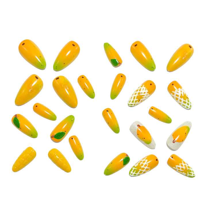 Kreative Kunstnägel mit Buntem Mango-Design Karnz