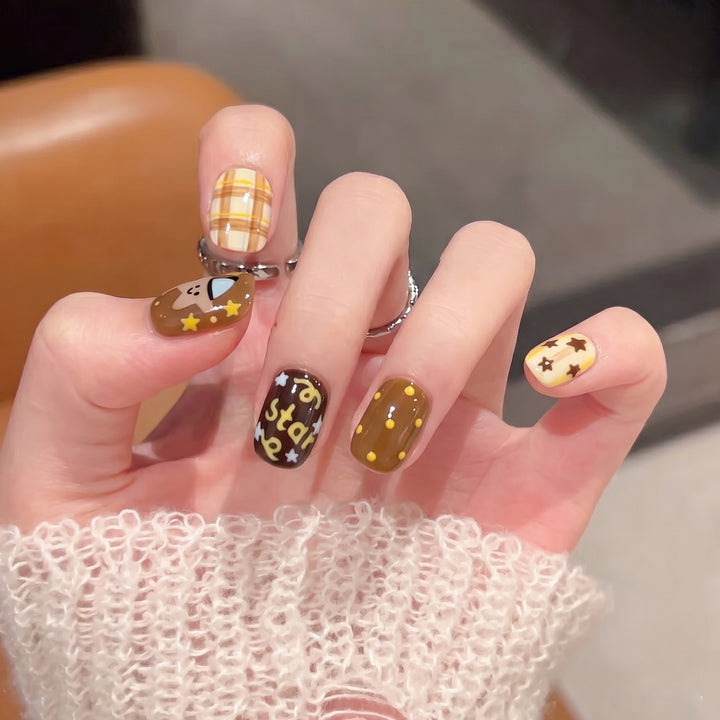 Verspieltes, von Cartoons inspiriertes Press-On Nail Set Karnz