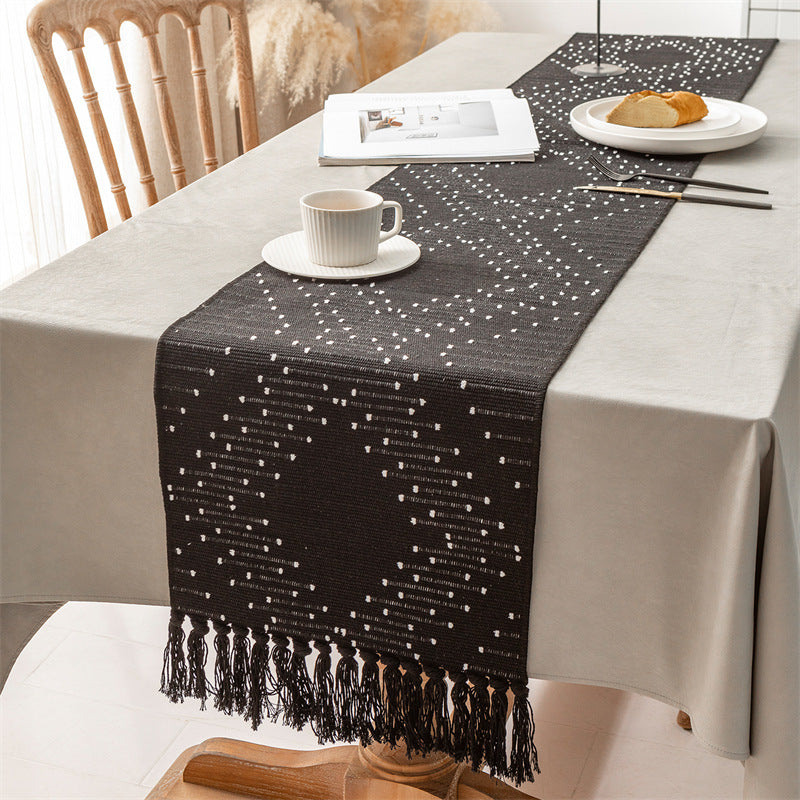 Handgewebter Tischläufer aus Baumwollmix mit Fransen und geometrischem Punkt-Jacquard Karnz